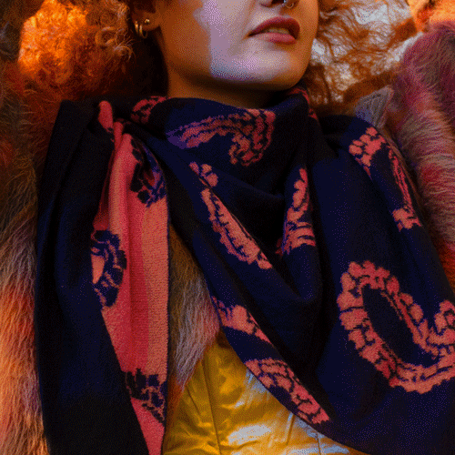 leCashmere | Coral Navy