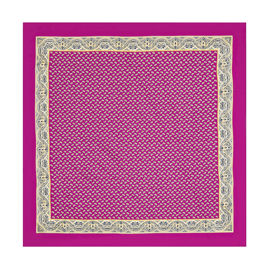 Ausgelegtes Seidenfoulard leGlaronais Purple – Kollektion von leFoulard, inspiriert vom Glarner Tüechli