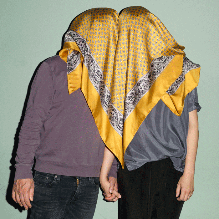 leGlaronais Film von Benjakon  für le Foulard Schweiz. 